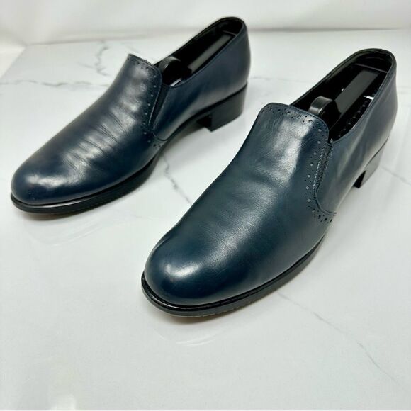 Munro Leather Loafers- Size 8.5N - Picture 10 of 12